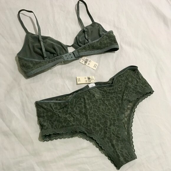 aerie Other - NWT Aerie Island Breeze M/L Sparkly Bralette Lace Panty Set